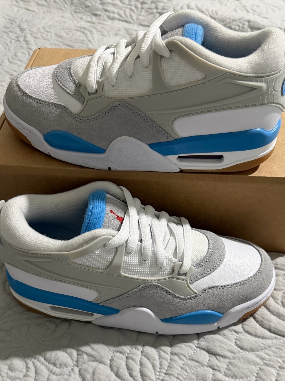 Jordan 4 RM GS University Blue Sneakers Kids Size 4.5Y New